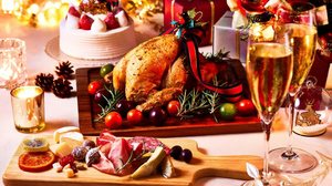 As ceias de fim de ano podem representar riscos para quem tem alergia alimentar (Imagem: NaturalBox | Shutterstock)