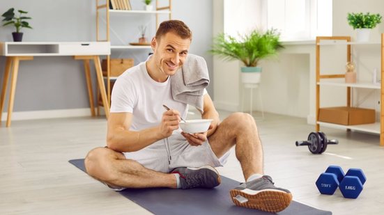 Bons hábitos de vida são fundamentais para a saúde metabólica (Imagem: Studio Romantic | Shutterstock)