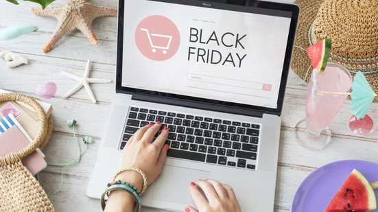 A Black Friday é um momento estratégico para o e-commerce vender mais (Imagem: Rawpixel.com | Shutterstock)
