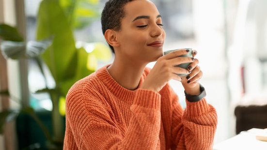 O Brasil é o segundo maior consumidor de café do mundo (Imagem: Prostock-studio | Shutterstock)