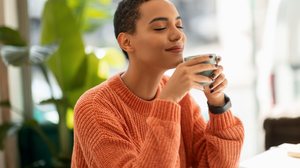 O Brasil é o segundo maior consumidor de café do mundo (Imagem: Prostock-studio | Shutterstock)