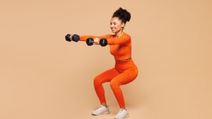 Alguns exercícios são excelentes para definir os glúteos (Imagem: cap ViDI Studio | Shutterstock)