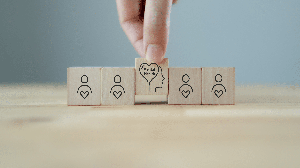 Mudanças na dinâmica profissional ampliaram a discussão sobre os cuidados com a saúde mental (Imagem: 3rdtimeluckystudio | Shutterstock)
