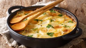 Peixe gratinado (Imagem: AS FoodStudio | Shutterstock)