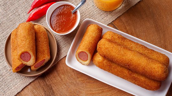 Enroladinho de salsicha (Imagem: flanovais |  Shutterstock)