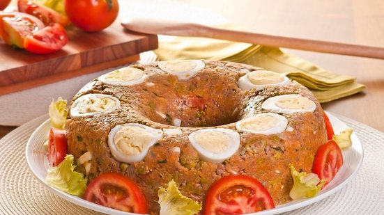 Cuscuz paulista (Imagem: ArtbyPixel | Shutterstock)