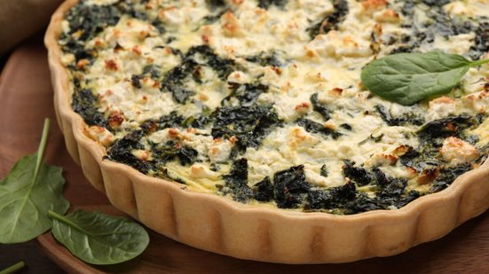 Torta de espinafre com tofu (Imagem: New Africa | Shutterstock)