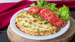 Omelete de frango (Imagem: Cantador | Shutterstock)
