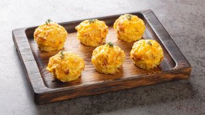 Bolinho de batata e queijo sem glúten (Imagem: AS Foodstudio | Shutterstock)
