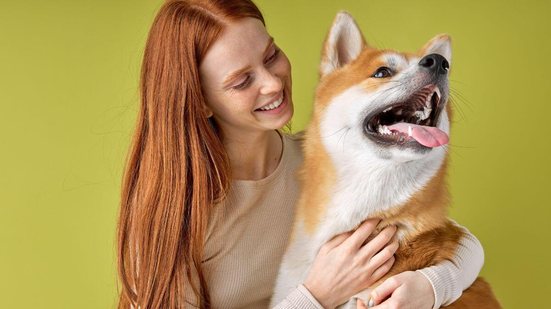 Vínculo profundo entre humanos e cachorros cria semelhanças entre eles (Imagem: Roman Chazov | Shutterstock)