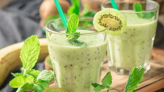 Vitamina de kiwi e hortelã (Imagem: tag2016 | Shutterstock)
