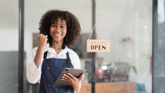 Planejamento e tecnologia estão entre os pilares para quem quer empreender em 2026 (Imagem: wichayada suwanachun | Shutterstock)