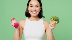 O emagrecimento saudável e duradouro não depende de soluções isoladas  (Imagem: ViDI Studio | Shutterstock)