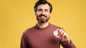 Apesar de salvar milhares de vidas todos os anos, o marca-passo cardíaco ainda é cercado por dúvidas e mitos (Imagem: AYO Production | Shutterstock)