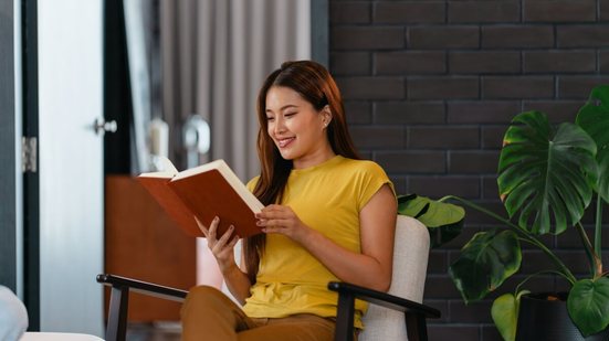 Livros podem ajudar a transformar ideias em negócios mais sólidos e competitivos (Imagem: mojo cp | Shutterstock)