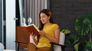 Livros podem ajudar a transformar ideias em negócios mais sólidos e competitivos (Imagem: mojo cp | Shutterstock)