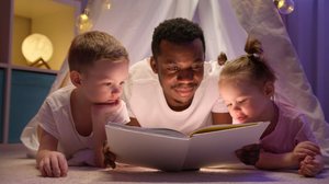 A seleção reúne livros que acolhem, provocam e encantam, transformando cada descoberta da infância em uma experiência inesquecível (Imagem: Kovtun Dmitriy | Shutterstock)