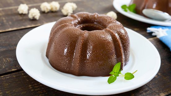 Pudim de chocolate (Imagem: Iaroshenko Maryna | Shutterstock)