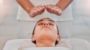 A medicina integrativa trata o paciente de forma holística (Imagem: PeopleImages | Shutterstock)