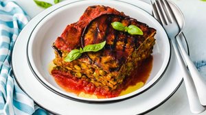 Lasanha de berinjela com lentilha (Imagem: IriGri | Shutterstock)
