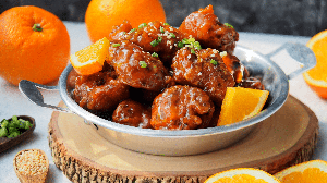 Frango com molho agridoce de laranja (Imagem: pada smith stockphoto | Shutterstock)