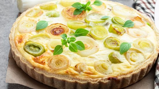 Quiche de alho-poró (Imagem: Elena Zajchikova | Shutterstock)