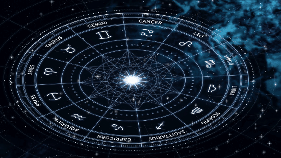 A posição dos astros pode ser interpretada de maneiras diferentes conforme o sistema astrológico (Imagem: alisaa1 | Shutterstock)