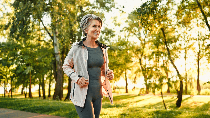 Atividade física e menopausa: veja exercícios que favorecem a saúde nessa fase da vida