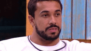 Maike, do BBB 25, já foi medalhista na natação e hoje aposta no reality show como seu novo desafio (Imagem: Reprodução digital | Rede Globo)