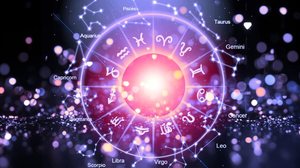 Do olhar ao jeito de se expressar, cada signo revela uma beleza única que vai muito além da aparência física  (Imagem: Billion Photos | Shutterstock)