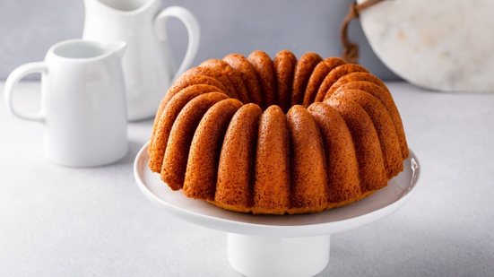 Bolo de baunilha de liquidificador (Imagem: Elena Veselova | Shutterstock)