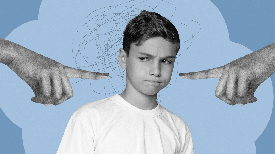 Bullying na adolescência passa a ser observado pelos efeitos que pode produzir na formação emocional de quem é alvo das agressões (Imagem: Prostock-studio | Shutterstock)
