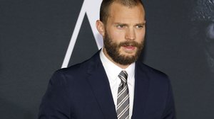 Cortes de cabelo e barba ajudam a renovar o visual para 2026 (Imagem: Tinseltown | Shutterstock)