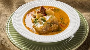 Caldo de mocotó é tradicional na culinária brasileira (Imagem: Paulo Vilela | Shutterstock)