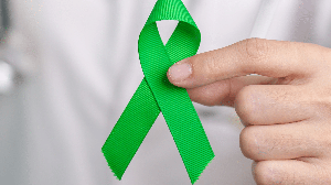 Setembro verde reforça a importância de ampliar o conhecimento sobre o câncer de intestino (Imagem: Jo Panuwat D | Shutterstock)