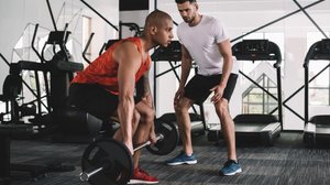 O emagrecimento não depende apenas do tipo de treino realizado (Imagem: LightField Studios | Shutterstock)