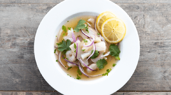 Ceviche (Imagem: etorres | Shutterstock)