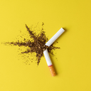 Os efeitos do cigarro vão além dos pulmões e podem comprometer a saúde vascular (Imagem: nawamin | Shutterstock)