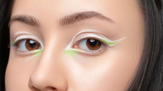 O Cloud Dancer, cor de 2026, também pode ser usado na maquiagem (Imagem: dimid_86 | Shutterstock)