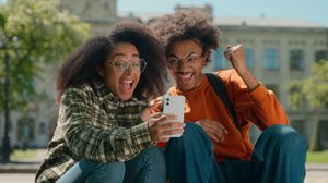 Mais importante do que olhar apenas a média geral é entender o desempenho em cada área do conhecimento(Imagem: MAYA LAB | Shutterstock)