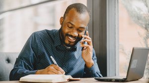 O trabalho exige cuidado com certos hábitos (Imagem: prostooleh | Freepik)