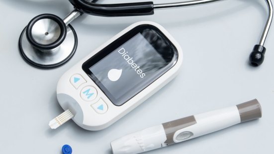 O diabetes é uma doença multifatorial que exige cuidados (Imagem: kamitana | Shutterstock)