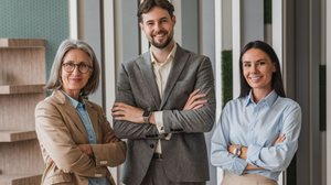 Conselhos consultivos e administrativos são uma estratégia para crescer com mais controle e previsibilidade (Imagem: Inside Creative House | Shutterstock)