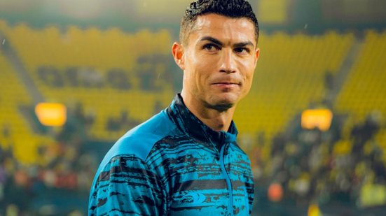 O sono exerce papel fundamental na recuperação muscular, no equilíbrio hormonal e na manutenção da performance física, fatores presentes na rotina de atletas como Cristiano Ronaldo (Imagem: oday jamil moari | Shutterstock)