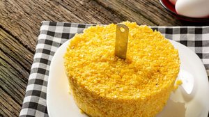 Incluir o cuscuz na dieta é uma ótima escolha quando combinado com ingredientes saudáveis e porções equilibradas (Imagem: Estudio Originar | Shutterstock)