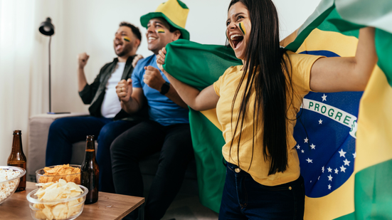 A astrologia pode influenciar a maneira como cada pessoa torce no futebol (Imagem: Kleber Cordeiro | Shutterstock)