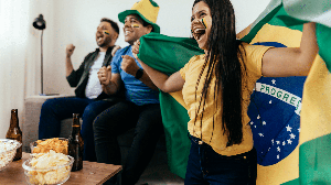 A astrologia pode influenciar a maneira como cada pessoa torce no futebol (Imagem: Kleber Cordeiro | Shutterstock)
