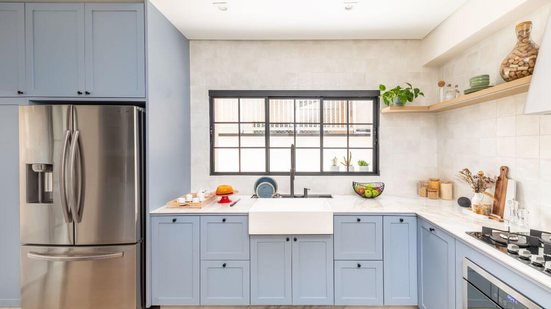 Adaptações na decoração da cozinha ajudam qualquer morador a viver a experiência de chef no dia a dia (Projeto: BMA Studio | Imagem: Guilherme Pucci)
