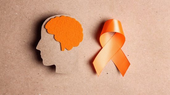 Apesar de ainda ser considerada de baixa prevalência no Brasil, a esclerose múltipla tem grande impacto funcional e social (Imagem: WindNight | Shutterstock)