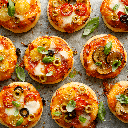 Minipizza colorida de legumes (Imagem: zi3000 | Shutterstock)